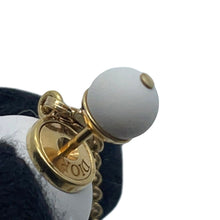 将图像加载到图库查看器中，Dior Tribal Star Ball AirPods Holder Earrings D-VIBE White Metal
