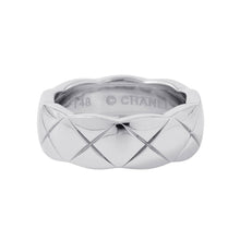 Load image into Gallery viewer, CHANEL Coco Crush Ring Medium Size 48/#8J10570 18K White Gold
