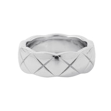 Load image into Gallery viewer, CHANEL Coco Crush Ring Medium Size 48/#8J10570 18K White Gold
