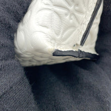 Load image into Gallery viewer, LOEWE ★Anagram Repeat TPouch White107.55.K36 Leather
