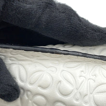 Load image into Gallery viewer, LOEWE ★Anagram Repeat TPouch White107.55.K36 Leather
