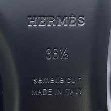 Load image into Gallery viewer, HERMES Kelly ballet shoes Black Leather Size 36 1/2
