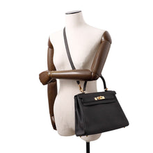 Load image into Gallery viewer, HERMES Kelly Retourne Black Togo Leather Size 28
