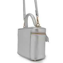 将图像加载到图库查看器中，Roger Vivier Roger Vivier Rhinestone Vanity Shoulder Bag SilverRBWANMH Leather Rhinestone
