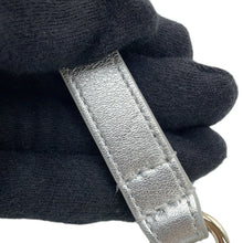 将图像加载到图库查看器中，Roger Vivier Roger Vivier Rhinestone Vanity Shoulder Bag SilverRBWANMH Leather Rhinestone
