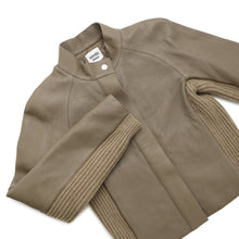 Load image into Gallery viewer, HERMES Jacket Size 40 Brown Deer Leather Cashmere 93% Polyester 7%
