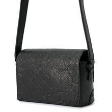 将图像加载到图库查看器中，LOUIS VUITTON Steamer Wearable Wallet NoirM81746 Taurillon Leather/Monogram・Pattern
