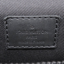 将图像加载到图库查看器中，LOUIS VUITTON Steamer Wearable Wallet NoirM81746 Taurillon Leather/Monogram・Pattern

