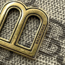 Load image into Gallery viewer, GUCCI BALENCIAGA Collaboration Hacker Project B Logo Coin Card Case Beige681701 PVC/Leather
