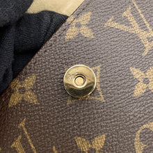 Load image into Gallery viewer, LOUIS VUITTON Pochette Florentine BrownM51855 Monogram Size XS
