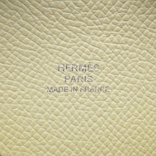 将图像加载到图库查看器中，HERMES Calvi Jaune Milton Epsom
