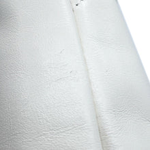 Load image into Gallery viewer, CHANEL CHANEL 22 Mini Shoulder Bag WhiteAS3980 Shiny Calf Leather
