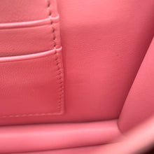 将图像加载到图库查看器中，Dior Miss Caro ChainShoulder Bag PinkS5169UDAX Leather
