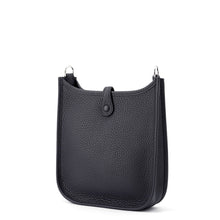 Load image into Gallery viewer, HERMES Evelyne Amazon Long Caban Taurillon Clemence Size TPM
