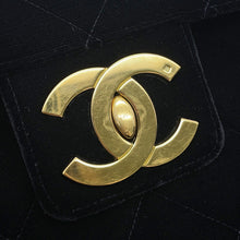 将图像加载到图库查看器中，CHANEL Matelasse business bag Black Velvet
