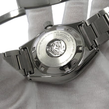 Load image into Gallery viewer, SEIKO Prospex Diver Scuba W42.6mm Stainless Steel Black DialSBDC051
