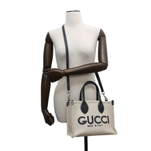 将图像加载到图库查看器中，GUCCI Logo Print Medium Tote Bag Beige/Navy772144 CanvasxLeather
