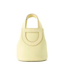 Load image into Gallery viewer, HERMES in-the-loop Tote Bag Jaune Milton Taurillon Clemence Swift Leather Size 18
