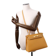 Load image into Gallery viewer, HERMES Kelly Sellier Natural Chamonix Leather Size 28

