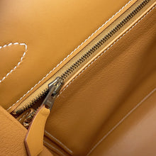 Load image into Gallery viewer, HERMES Kelly Sellier Natural Chamonix Leather Size 28
