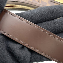 Load image into Gallery viewer, LOUIS VUITTON Thames RedN48181 Damier Ebene Canvas Size GM
