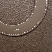 Load image into Gallery viewer, HERMES in-the-loop Tote Bag Etoupe Taurillon Clemence Swift Leather Size 18
