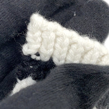 Load image into Gallery viewer, CHANEL Logo Patch Scarf White/BlackAAA409 Cashmere100%
