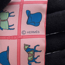 Load image into Gallery viewer, HERMES Twilly Couvertures et Tenues de Jour Rose/Blue/VertH061356S Silk100%
