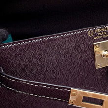 Load image into Gallery viewer, HERMES Kelly Sellier Verso SPO Raisin/Blue Paon Chevre LeatherChevre Coromandel Goatskin Size 25
