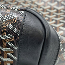 将图像加载到图库查看器中，GOYARD Artois BlackARTOISMMLTY01CL01P PVC Leather Size MM
