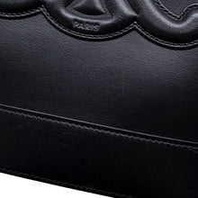 将图像加载到图库查看器中，CELINE Triomphe bucket bag Black198243 Leather
