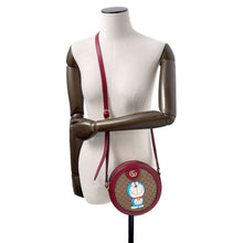 将图像加载到图库查看器中，GUCCI GG Supreme Round Shoulder Bag Doraemon Collaboration Brown/Red625216 PVC Leather
