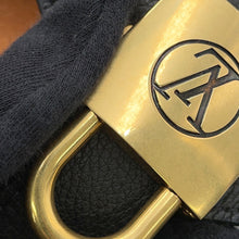 将图像加载到图库查看器中，LOUIS VUITTON Lowkey Hobo NoirM24856 Grained Calf Leather Size MM
