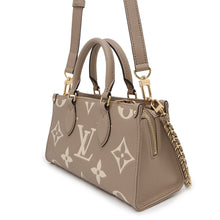 Load image into Gallery viewer, LOUIS VUITTON OnthegoEW Tourterelle/ClaimM23641 Monogram Empreinte Leather Size EW
