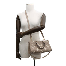 Load image into Gallery viewer, LOUIS VUITTON OnthegoEW Tourterelle/ClaimM23641 Monogram Empreinte Leather Size EW
