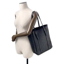 将图像加载到图库查看器中，Bottega Veneta Tote Black INTRECCIATOLeather
