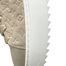 将图像加载到图库查看器中，LOUIS VUITTON Time Out Line Monogram Sneakers Nude1ABR2K Suede leather Size 37H
