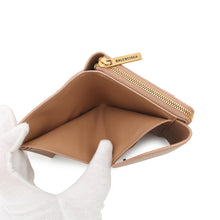 将图像加载到图库查看器中，BALENCIAGA Envelope Compact Wallet Beige753762 Smooth Calf Leather
