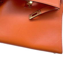 Load image into Gallery viewer, HERMES Mini Kelly Orange Gulliver Size 20
