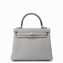Load image into Gallery viewer, HERMES Kelly Retourne Gris Mouette Togo Leather Size 25
