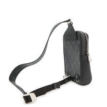 将图像加载到图库查看器中，LOUIS VUITTON outdoor sling bag NoirM30741 Monogram Eclipse Taiga Leather

