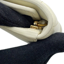 将图像加载到图库查看器中，Chloe ★Alphabet Tri-fold Wallet Natural WhiteCHC18AP943A04119 Leather
