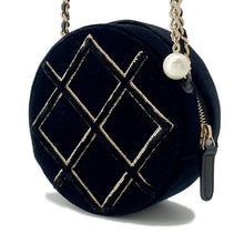 将图像加载到图库查看器中，CHANEL Matelasse ChainShoulder Bag Black Velour Faux Pearl
