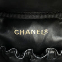 将图像加载到图库查看器中，CHANEL CC Logo vanity bag BlackA01998 Caviar Leather
