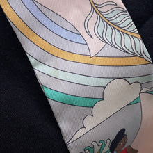 将图像加载到图库查看器中，HERMES Twilly Flying Carre Grease Pearl/Rose Pale Silk100%
