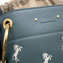 将图像加载到图库查看器中，Chloe Roy Bucket Bag Blue Leather
