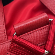 将图像加载到图库查看器中，PRADA ★Backpack Red Nylon
