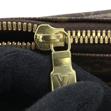 Load image into Gallery viewer, LOUIS VUITTON Sac Bosphore BrownM40043 Monogram
