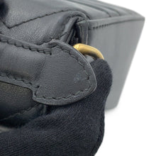Load image into Gallery viewer, GUCCI GG Marmont Top Handle Bag Black547260 Leather Size Small
