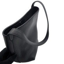 Load image into Gallery viewer, N/S Park Tote BlackW1314 Leather Size Small
